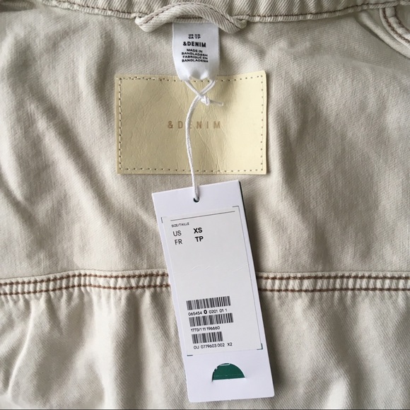 Boxy Denim Jacket - Picture 3 of 5